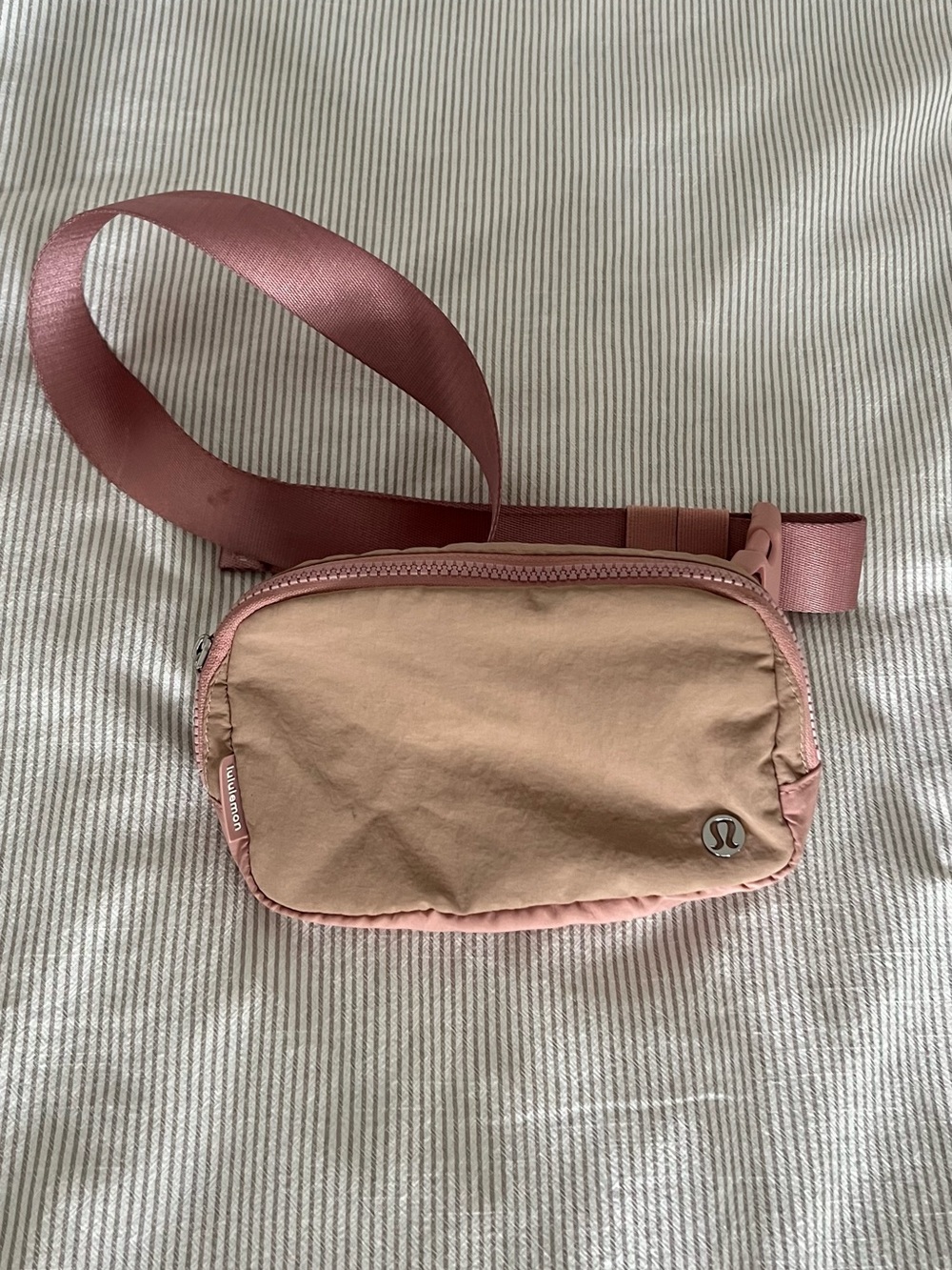 Lululemon Everywhere Belt Bag Blush Pink